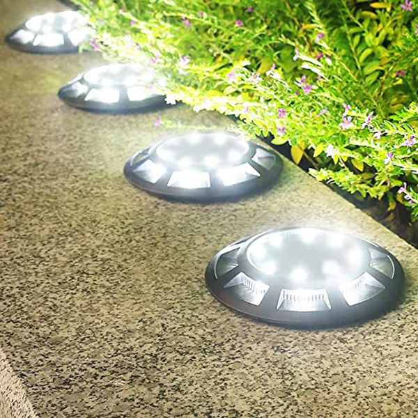 Ứng dụng đèn lắp âm đất trong không gian ngoại thất – sân vườn